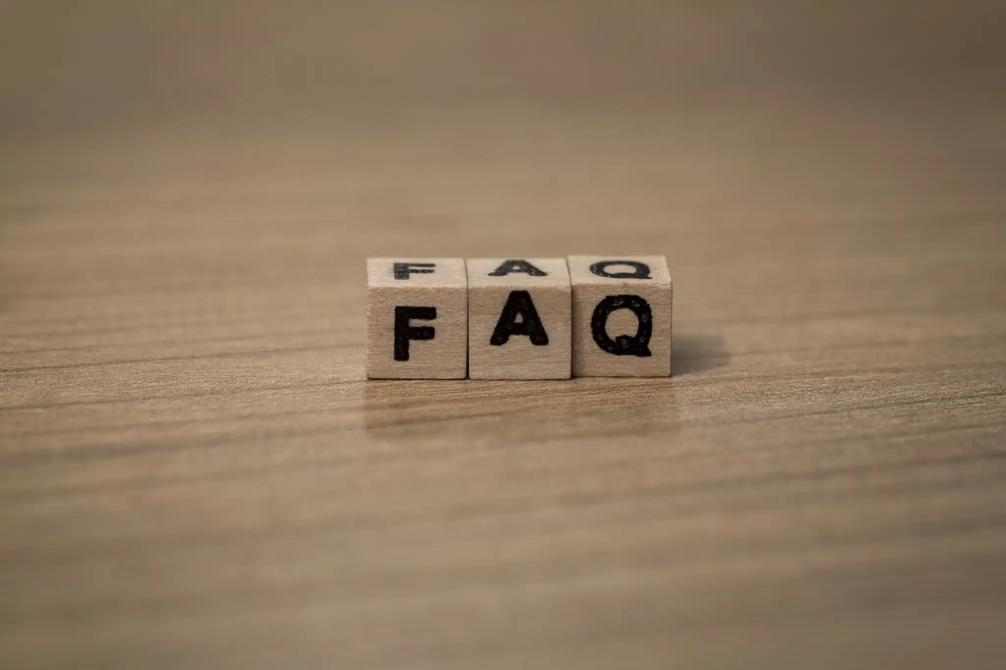 FAQ in wooden cubes, Faulty Thermostat.